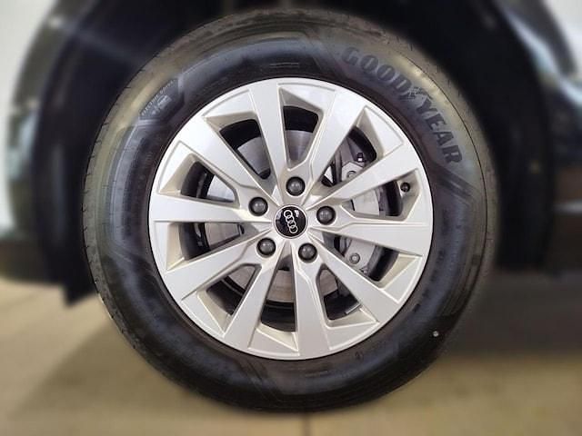 Gebraucht Audi Q6 e-tron Ambiente 185 kW (252 PS) 2025 Gletscherweiß metallic SUV