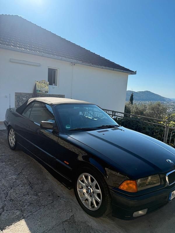 Schwarz Gebraucht 1997 BMW 318 Cabriolet Cabrio | 6.200 € - Bild 1/4