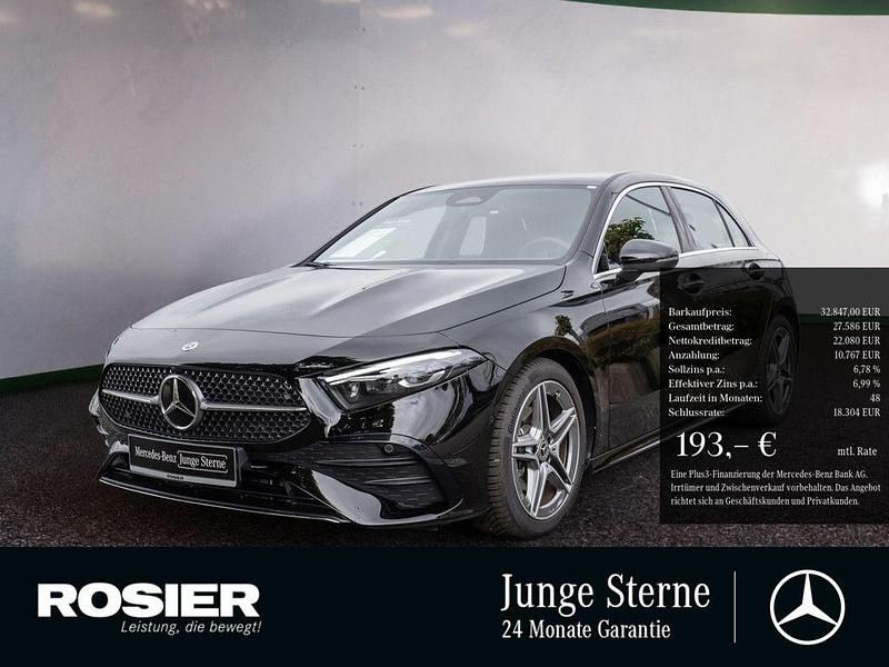 Schwarz / nachtschwarz Gebraucht 2024 Mercedes A200 Advanced Plus Limousine | 32.439 € (Fairer Preis) - Bild 1/4