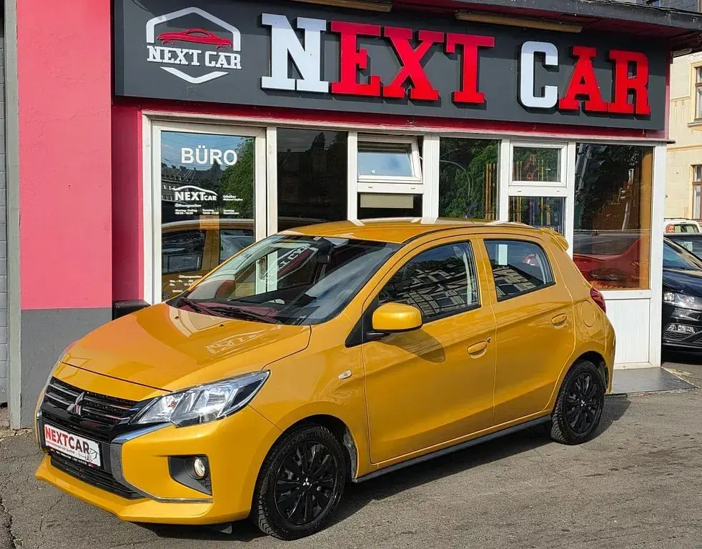 Gebraucht Mitsubishi Space Star Select 71 PS (52 kW) 2023 Gold Kleinwagen