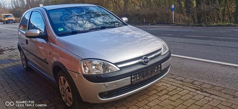 Gebraucht Opel Corsa 75 PS (55 kW) 2003 Silber Kleinwagen