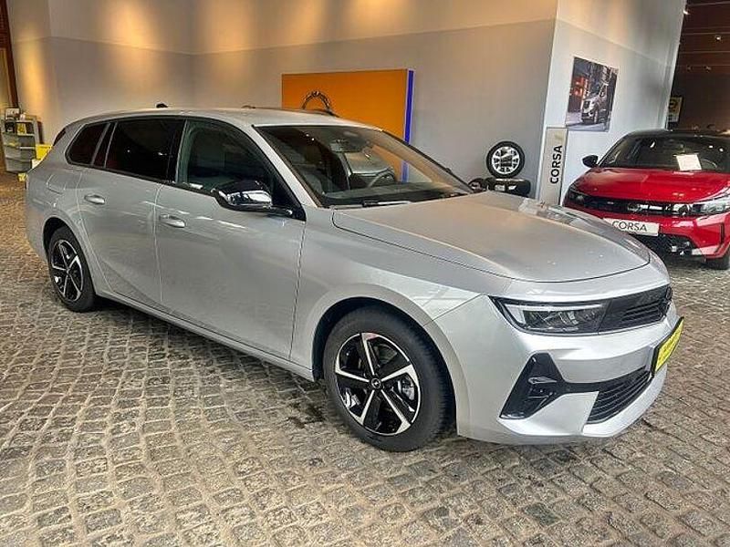 Gebraucht Opel Astra 131 PS (96 kW) 2024 Silber Kombi