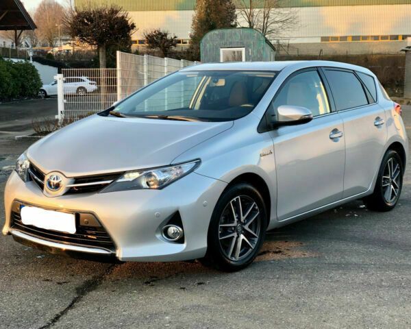 Verkauft Toyota Auris 1.8 VVT-i Hybrid., gebraucht 2015 ...
