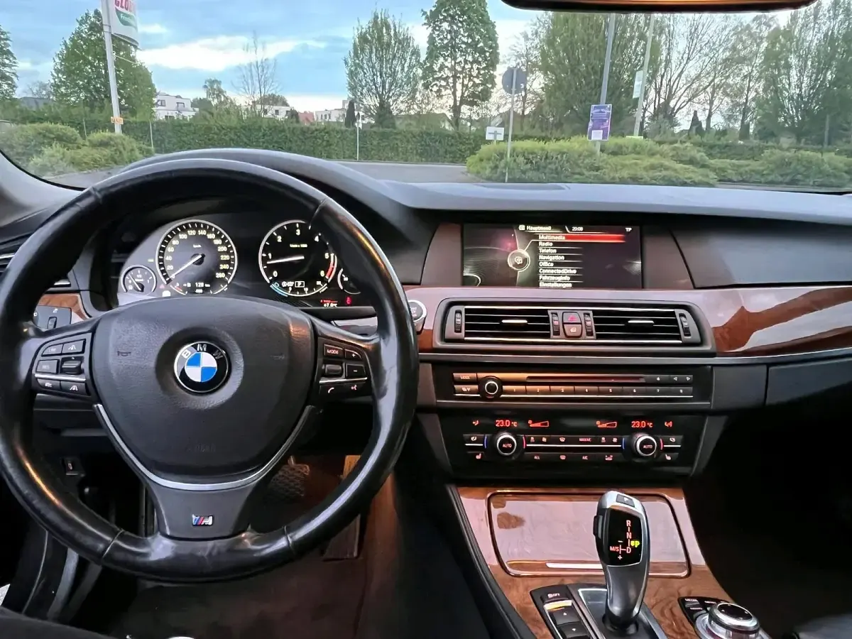 Gebraucht BMW 530 258 PS (189 kW) 2013 Schwarz Limousine