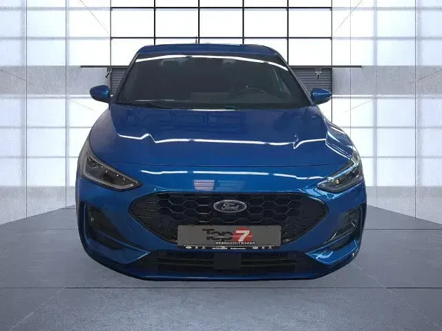Gebraucht Ford Focus ST-Line X 120 PS (88 kW) 2022 Dynamicblau (metallic) Limousine