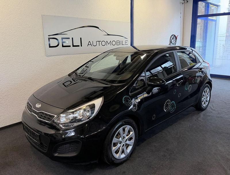 Gebraucht Kia Rio Edition 7 109 PS (80 kW) 2015 Schwarz Limousine