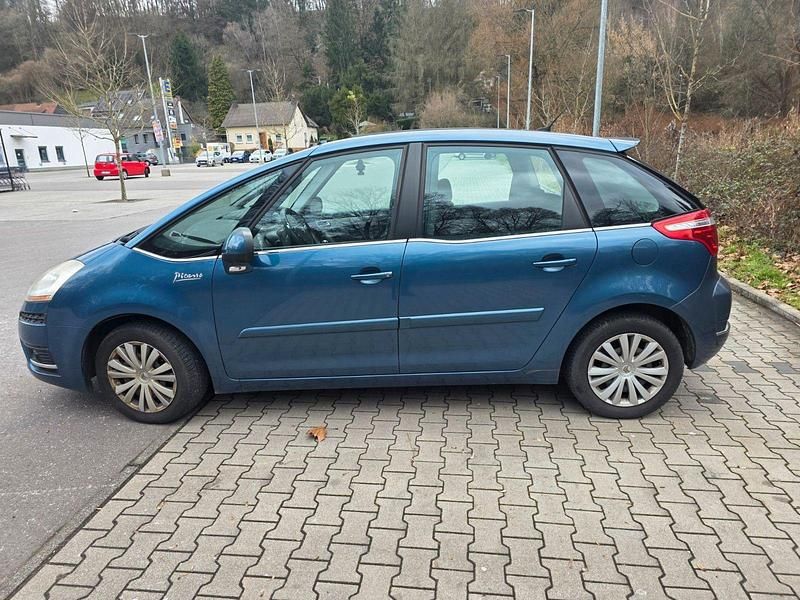 Second-hand Citroën C4 Picasso Advance 120 CP (88 kW) 2009 Albastru Monovolum