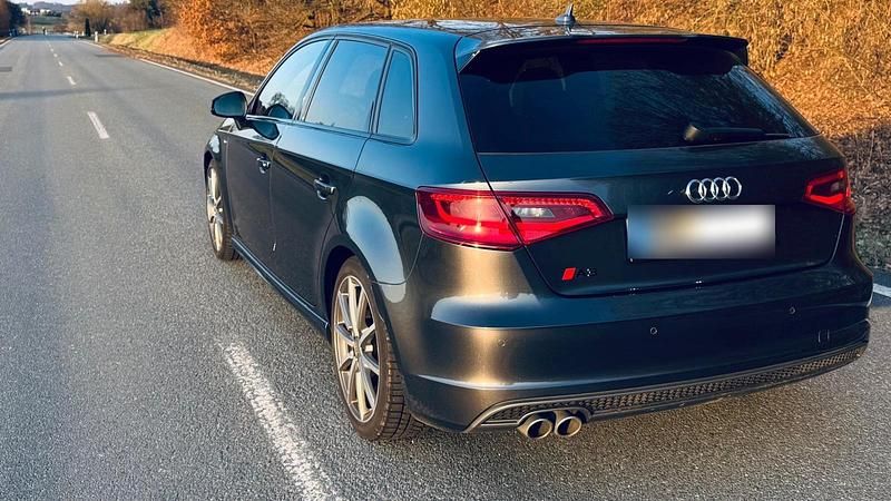 Gebraucht Audi A3 Sportback S-Line 150 PS (110 kW) 2016 Grau Kleinwagen