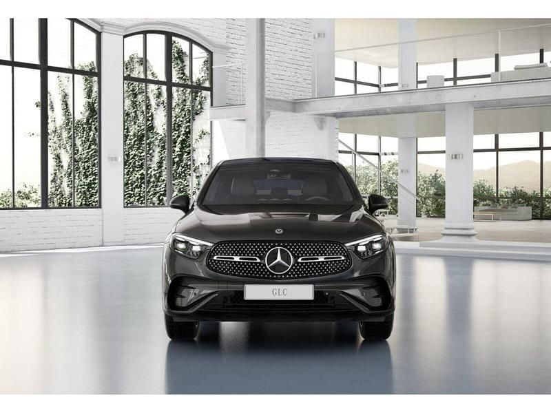 Gebraucht Mercedes GLC300 AMG 269 PS (197 kW) 2025 Metalliclack graphitgrau Coupé