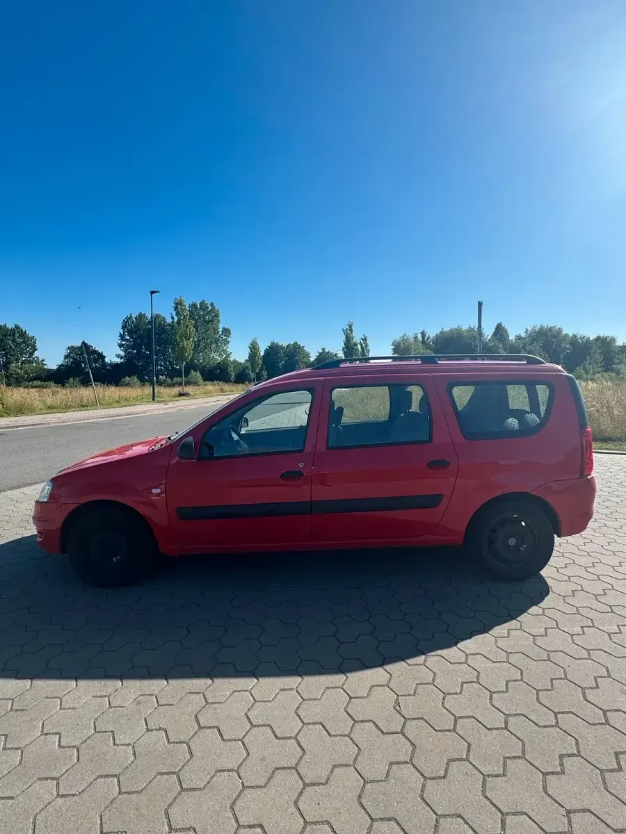 Gebraucht Dacia Logan 88 PS (64 kW) 2009 Rot Kombi