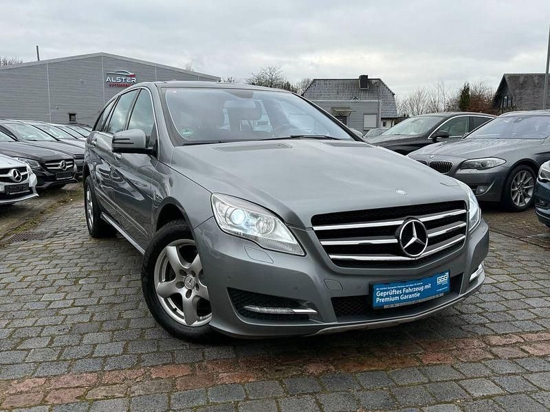 Silber Gebraucht 2012 Mercedes R350 Van / Kleinbus | 14.699 € (Etwas zu teuer) - Bild 1/4