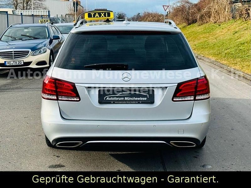 Gebraucht Mercedes E220 Avantgarde 170 PS (125 kW) 2015 Silber Kombi