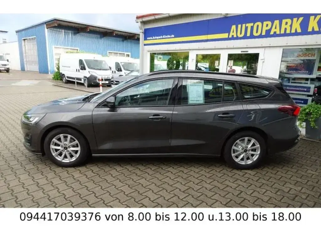 Gebraucht Ford Focus Cool & Connect 120 PS (88 kW) 2022 Grau Kombi