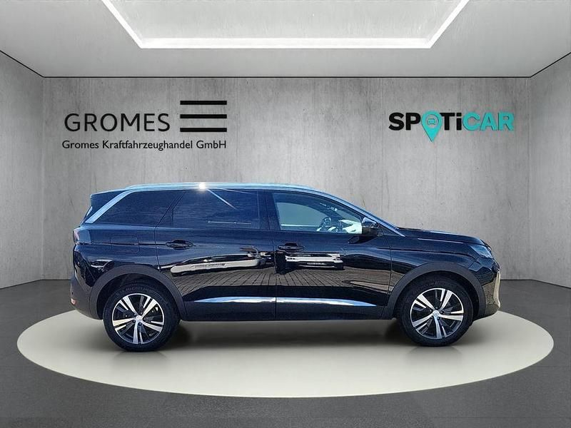 Gebraucht Peugeot 5008 Allure 131 PS (96 kW) 2023 Noir perla nera SUV