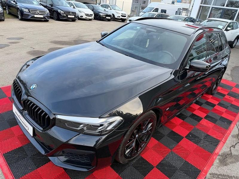 Gebraucht BMW 530 M Sport 286 PS (210 kW) 2021 Schwarz Kombi