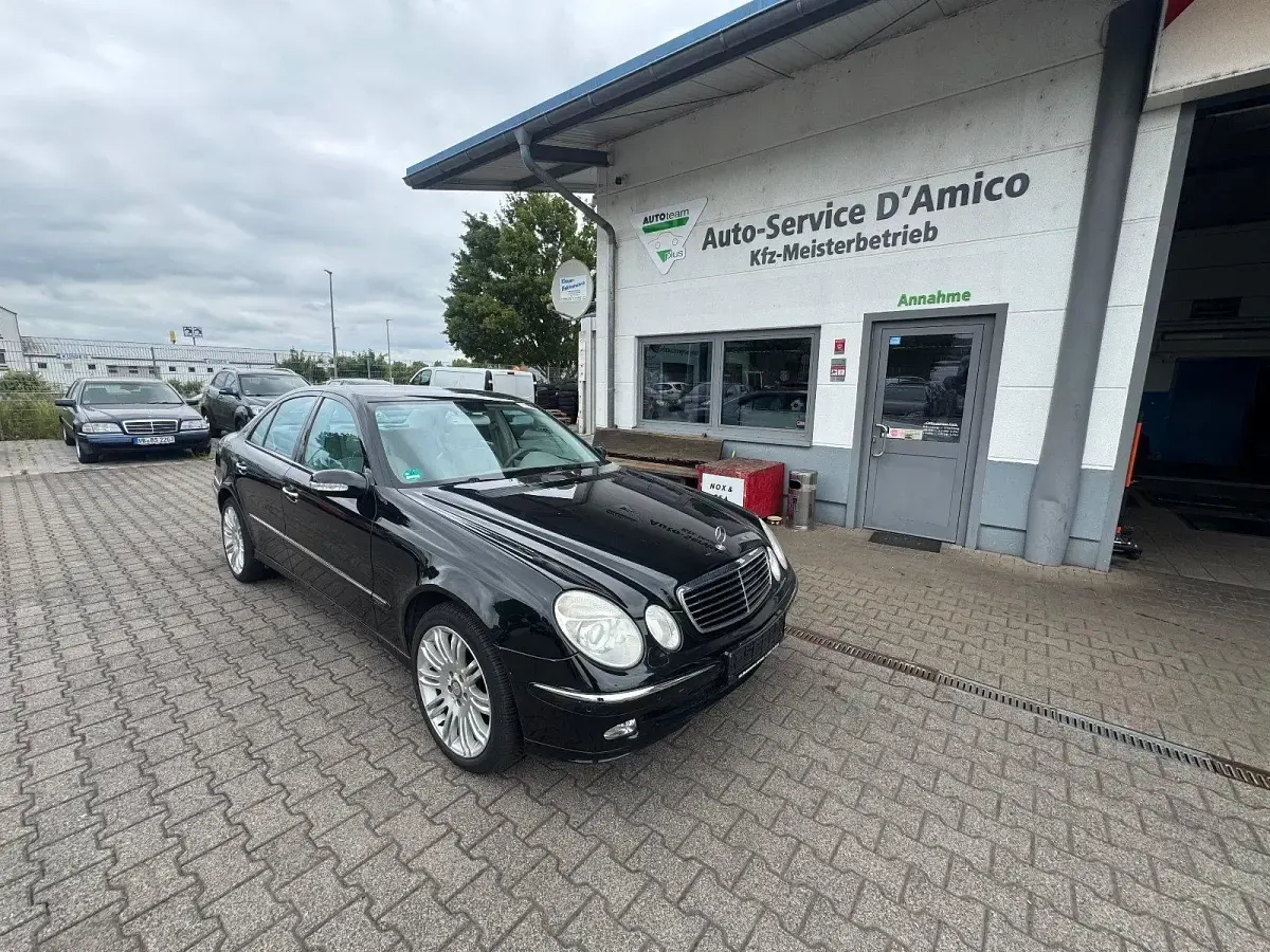 Gebraucht Mercedes E320 225 PS (165 kW) 2006 Schwarz Limousine