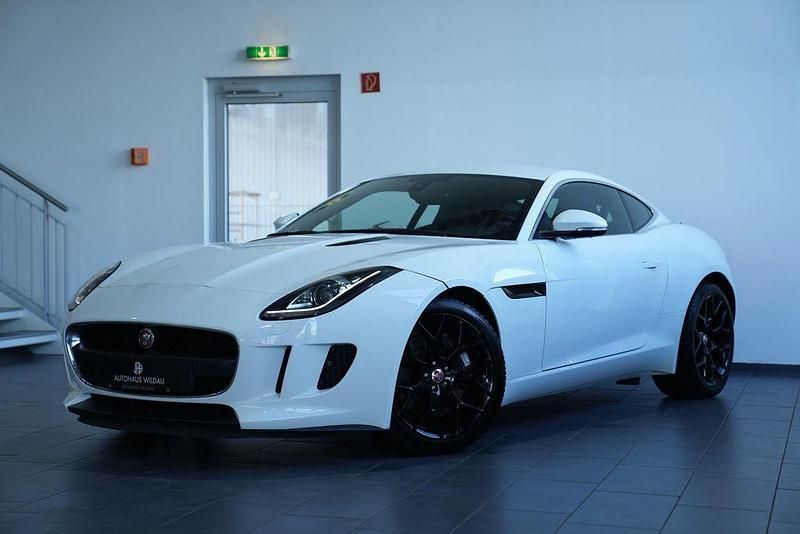 Polaris white Gebraucht 2015 Jaguar F-Type Coupé | 34.990 € - Bild 1/4
