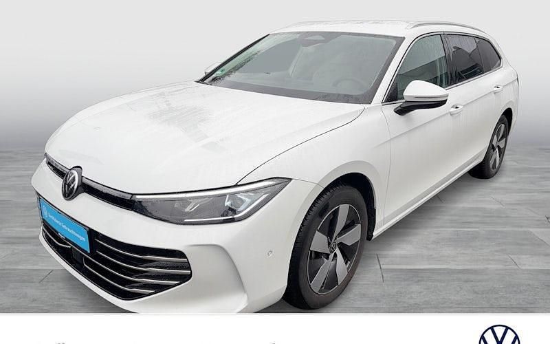 Gebraucht VW Passat Elegance 193 PS (141 kW) 2025 Weiß Kombi