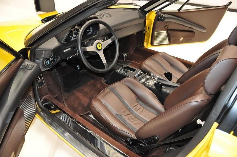 Gebraucht Ferrari 308 241 PS (177 kW) 1979 Gelb Cabrio