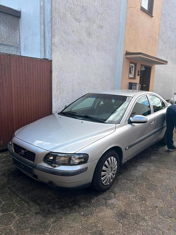 Gebraucht 2001 Volvo S60 Limousine | 500 € (Superpreis) - Bild 1/4