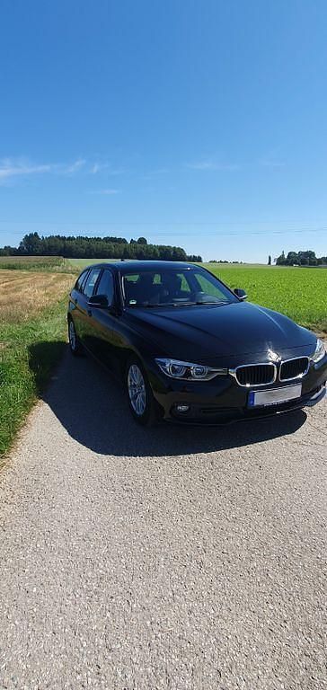 Gebraucht BMW 320 Advantage 163 PS (119 kW) 2016 Schwarz Kombi