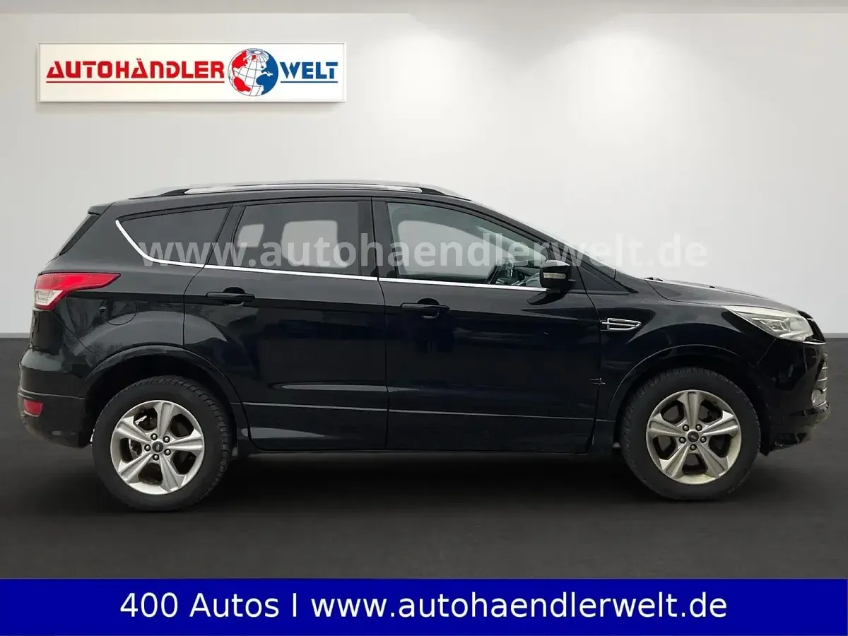 Usado Ford Kuga Individual 182 HP (133 kW) 2014 Preto SUV