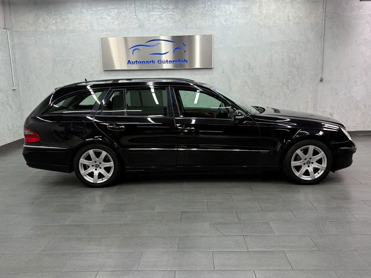 Używany Mercedes E280 231 KM (169 kW) 2008 Czarny Kombi