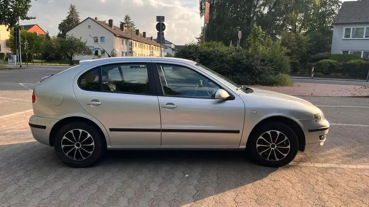 Gebraucht Seat Leon 105 PS (77 kW) 2004 Grau Kleinwagen