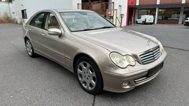 Gebraucht Mercedes C280 231 PS (169 kW) 2005 Beige Limousine