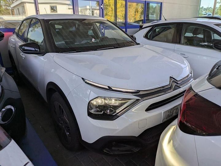 Weiß Gebraucht 2023 Citroën C4 PureTech Limousine | 15.850 € (Superpreis) - Bild 1/4