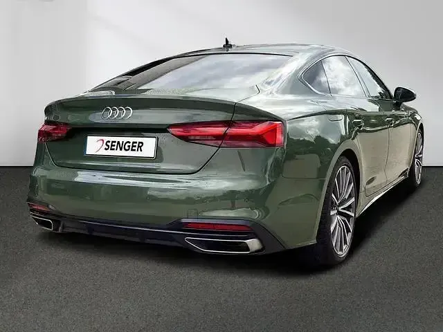 Gebraucht Audi A5 Sportback Advanced Plus 265 PS (194 kW) 2022 Distriktgrün metallic Kleinwagen