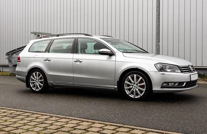 Gebraucht VW Passat 105 PS (77 kW) 2012 Silber Kombi