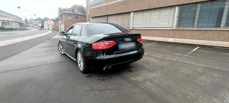Gebraucht Audi A4 120 PS (88 kW) 2009 Schwarz Limousine