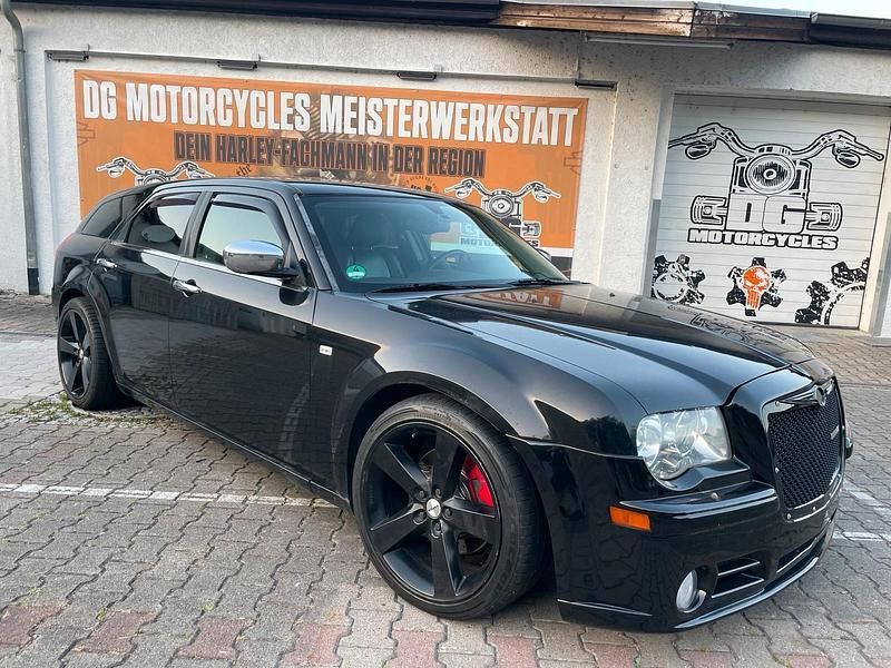 Schwarz Gebraucht 2004 Chrysler 300C Touring Kombi | 5.490 € (Fairer Preis) - Bild 1/4