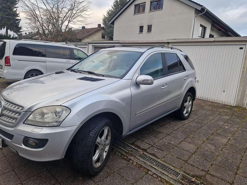 Gebraucht Mercedes 320 224 PS (164 kW) 2008 Silber SUV
