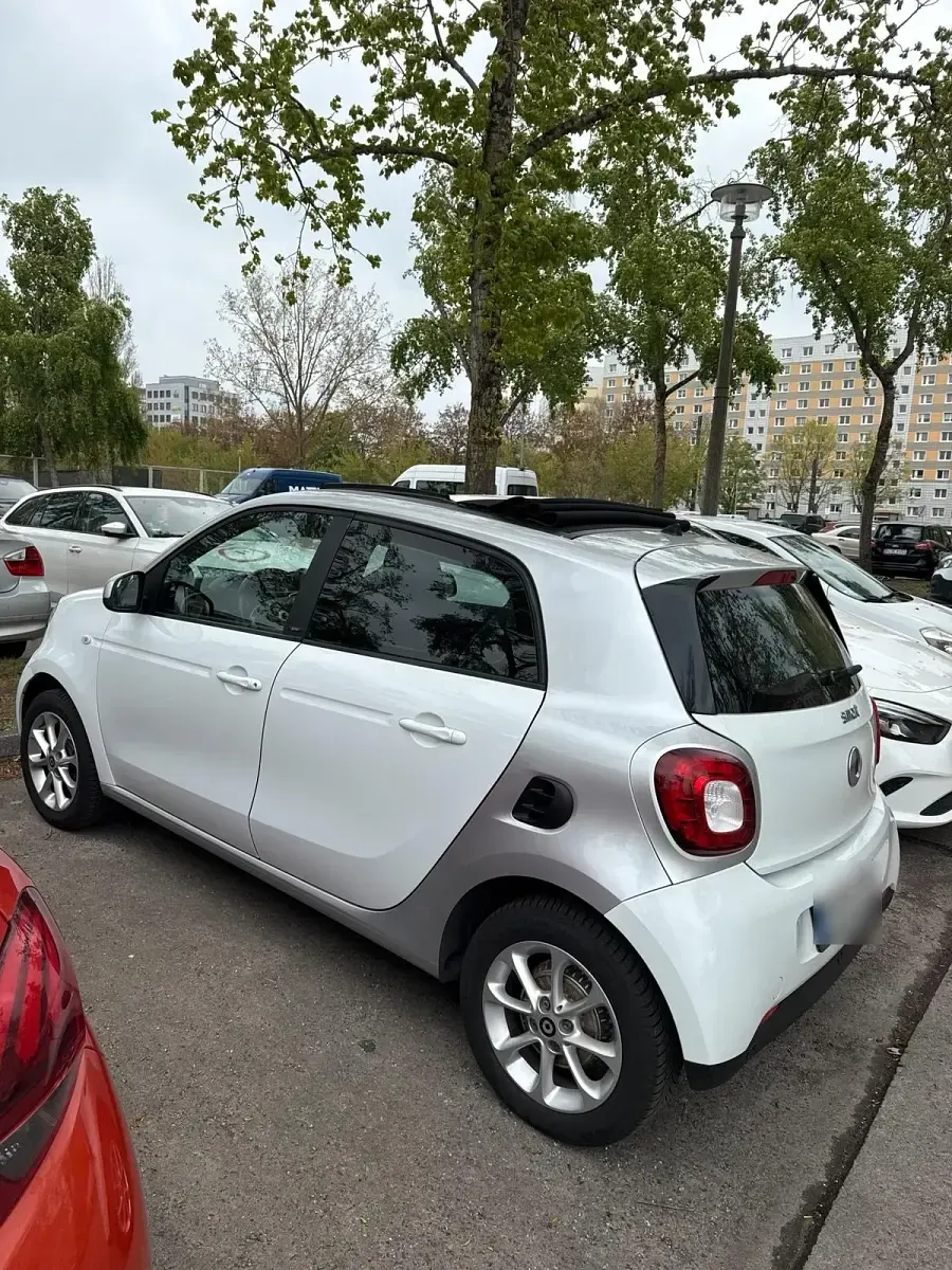 Gebraucht Smart ForFour 70 PS (51 kW) 2015 Weiß Kleinwagen
