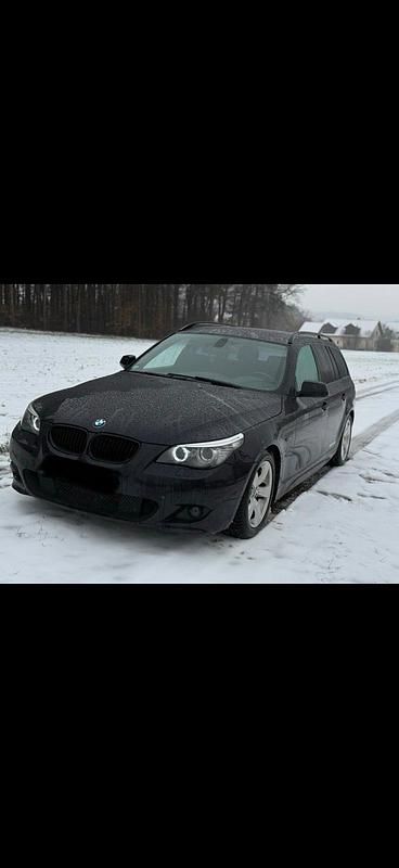 Gebraucht BMW 525 197 PS (144 kW) 2009 Schwarz Kombi