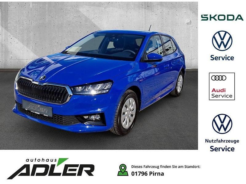 Blau Gebraucht 2024 Skoda Fabia Essence Limousine | 14.490 € (Superpreis) - Bild 1/3