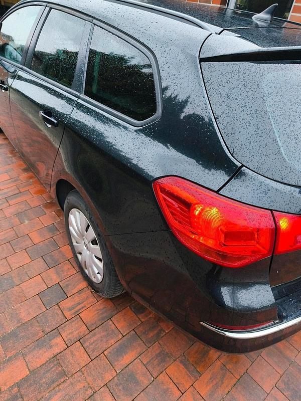 Gebraucht Opel Astra 96 PS (70 kW) 2014 Schwarz Kombi