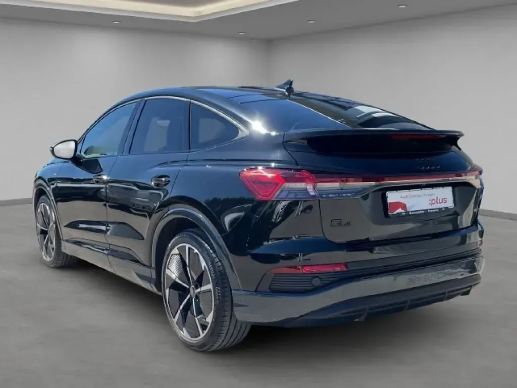 Gebraucht Audi Q4 Sportback e-tron 210 kW (286 PS) 2024 Mythosschwarz metallic (metallic) SUV
