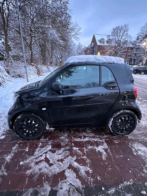 Schwarz Gebraucht 2020 Smart ForTwo Coupé Coupé | 9.000 € (Fairer Preis) - Bild 1/4