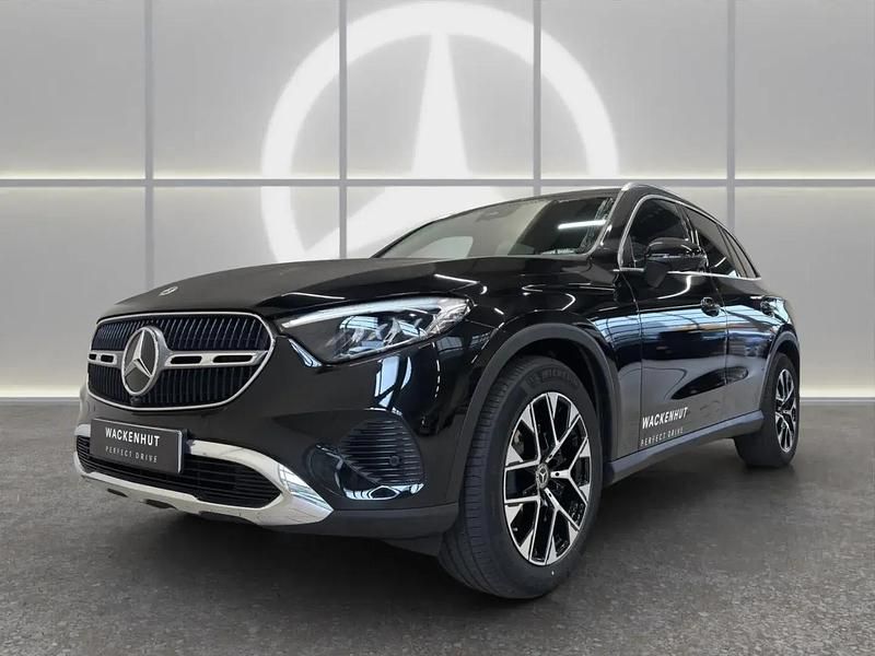 Schwarz Gebraucht 2025 Mercedes GLC220 Advanced Plus SUV | 59.799 € (Superpreis) - Bild 1/4