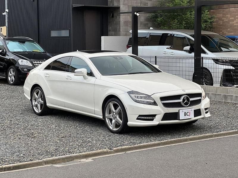 Weiß Gebraucht 2012 Mercedes CLS350 AMG Limousine | 19.999 € (Superpreis) - Bild 1/4