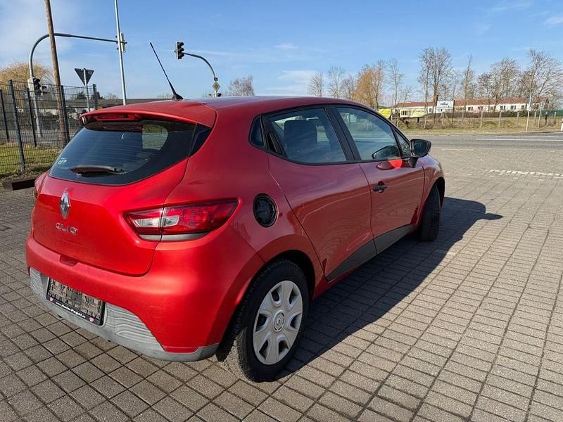 Gebraucht Renault Clio IV Expression 73 PS (53 kW) 2014 Rot Limousine