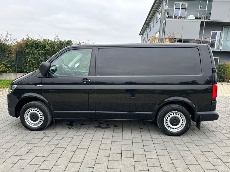 Gebraucht VW T6.1 102 PS (75 kW) 2019 Schwarz Van