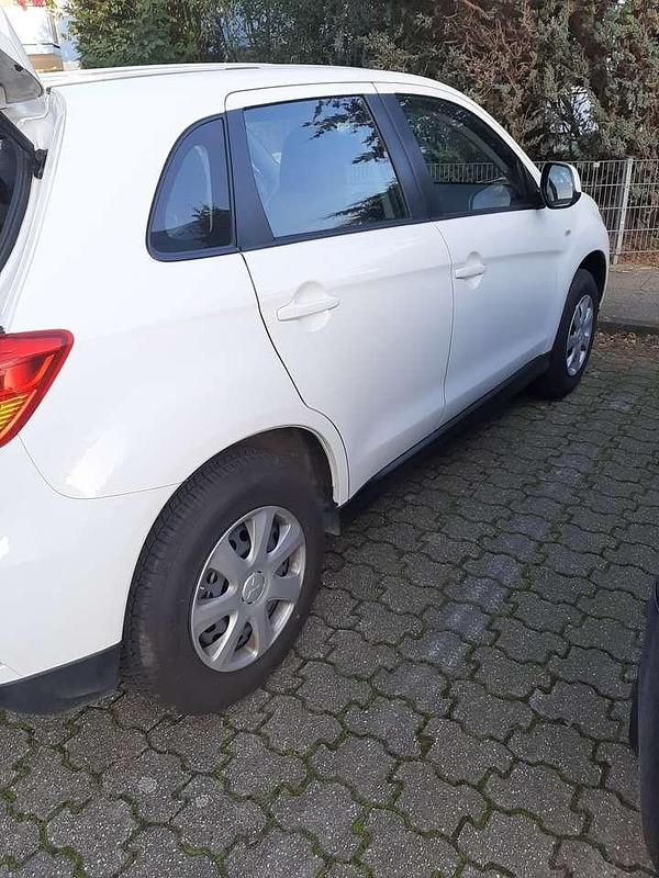 Gebraucht Mitsubishi ASX Basis 117 PS (86 kW) 2018 Weiß SUV