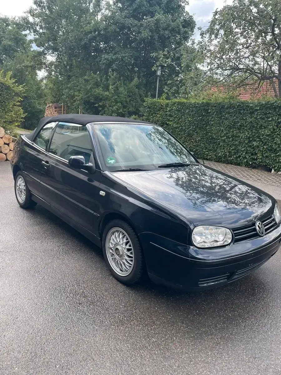 Gebraucht VW Golf Cabriolet 90 PS (66 kW) 2000 Schwarz Cabrio