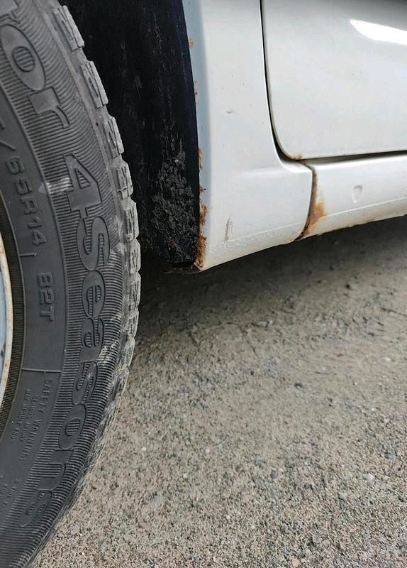 Second-hand VW Caddy 64 CP (47 kW) 2002 Alb Monovolum