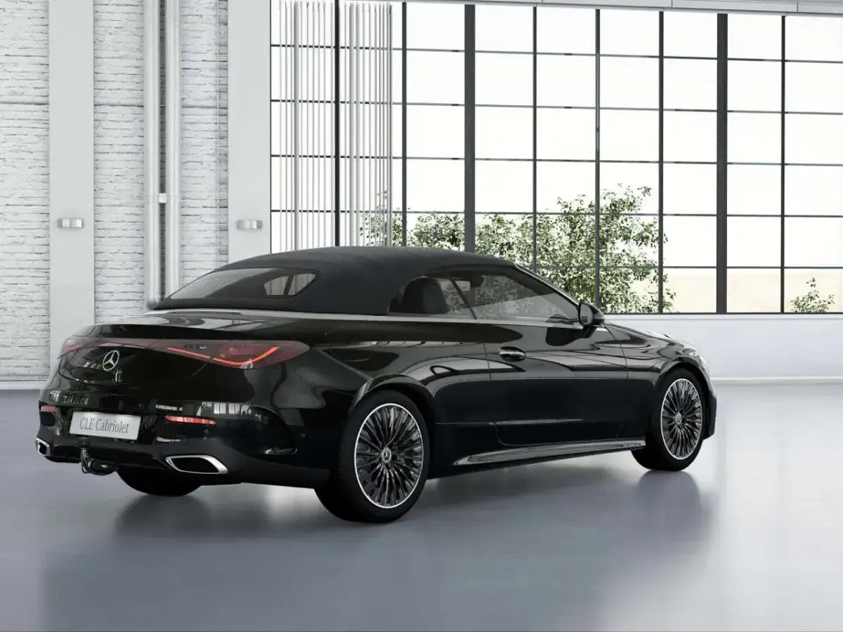 Gebraucht Mercedes CLE180 AMG 170 PS (125 kW) 2026 Obsidianschwarz metallic Cabrio