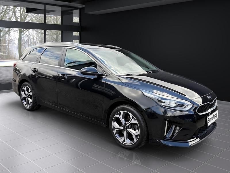 Gebraucht Kia Ceed Platinum Edition 105 PS (77 kW) 2021 Schwarz Kleinwagen